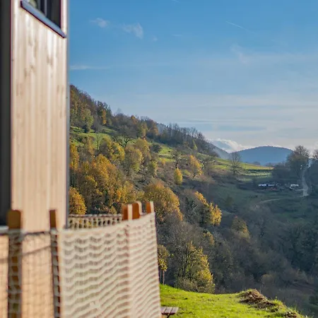 Belvedere Du Bugey - Refuge Dans Les Cepages